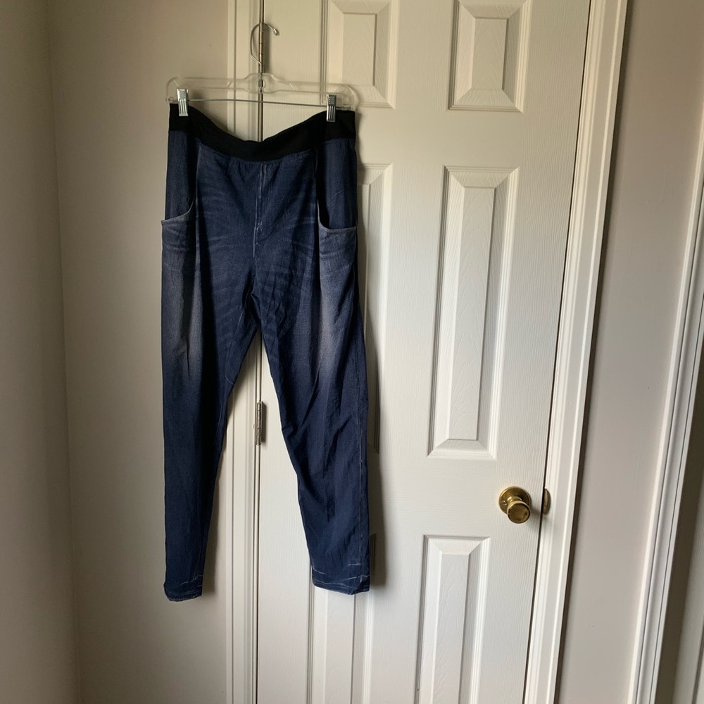 Lucy Women's Blue Pants